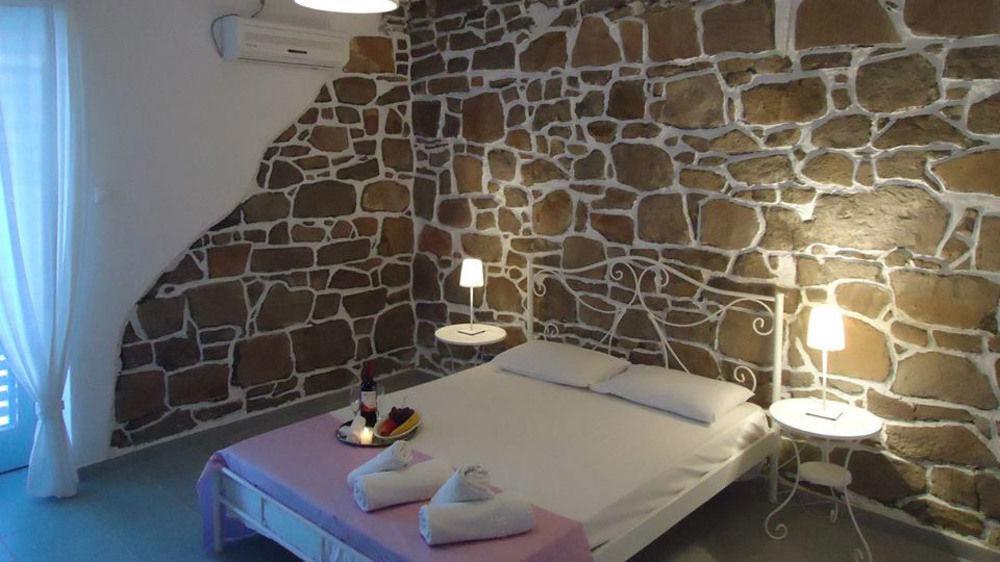 Hotel Adamas Ngoại thất bức ảnh